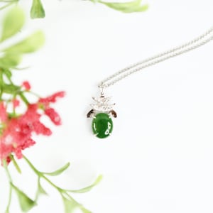 Vintage 70s Sterling Silver Asian Chinese Design Jade Natural Stone Pendant Necklace