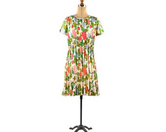 Vintage 60s Silk Pleated Short Sleeve Floral Novelty Print Shift Day Mod Dress M