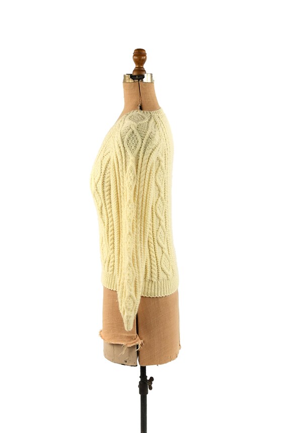 Vintage 70s Cream Chunky Cable Knit Soft Acrylic … - image 4