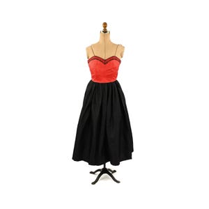 Vintage 80s Strapless Black + Red Taffeta Bow Tie Sweetheart Evening Prom Dress XS
