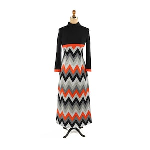 Vintage 70s Black + Red Abstract Zigzag Novelty Print Empire Waist Maxi Dress S M