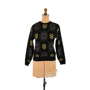 Vintage 80s Black + White Abstract Graphic  Knit Acrylic High Waist Knit Sweater M