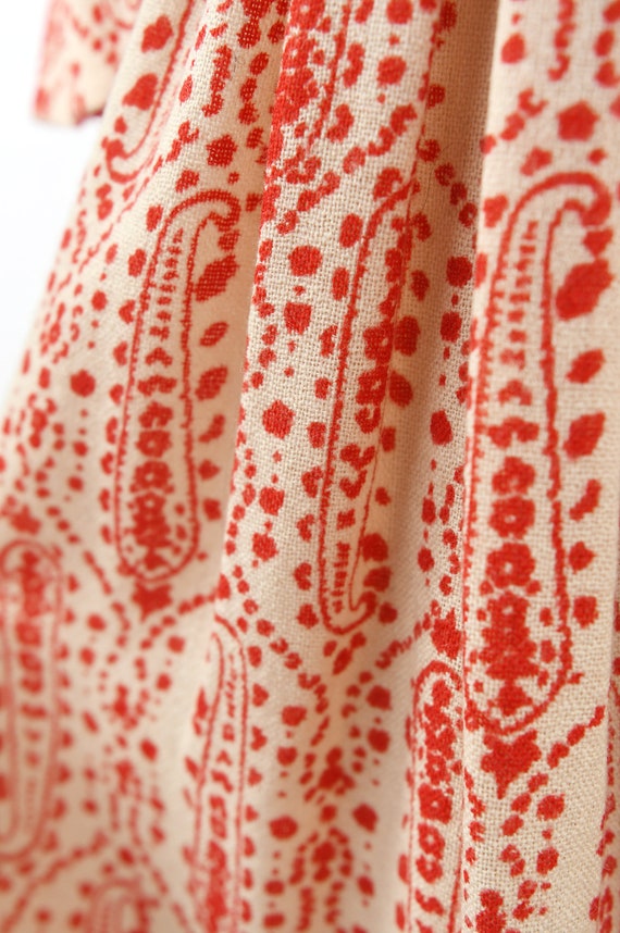 Vintage 60s 70s Red + Tan Abstract Paisley Print … - image 4