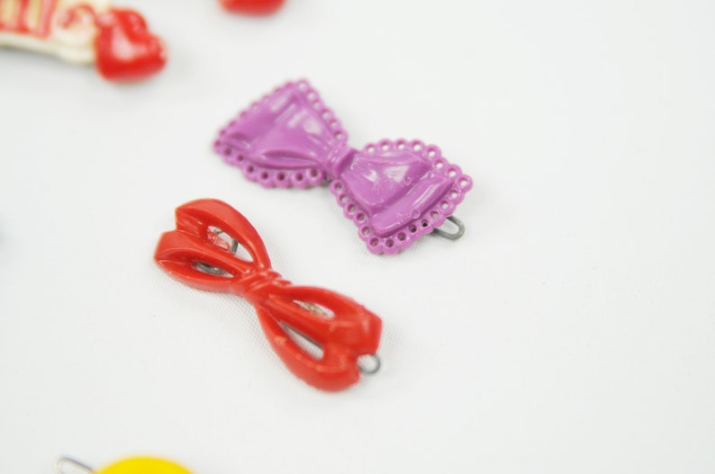 Vintage 80s Colorful Plastic PacMan Annie Bow Tie Crayon Kawaii Hair Barrette Clip Set