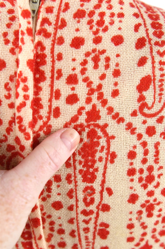 Vintage 60s 70s Red + Tan Abstract Paisley Print … - image 7