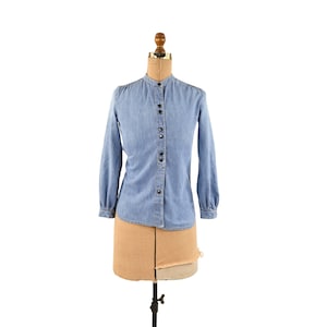 Vintage 70s 80s Neiman Marcus Light Blue Wash Denim Snap Up Long Sleeve Jean Shirt Blouse S