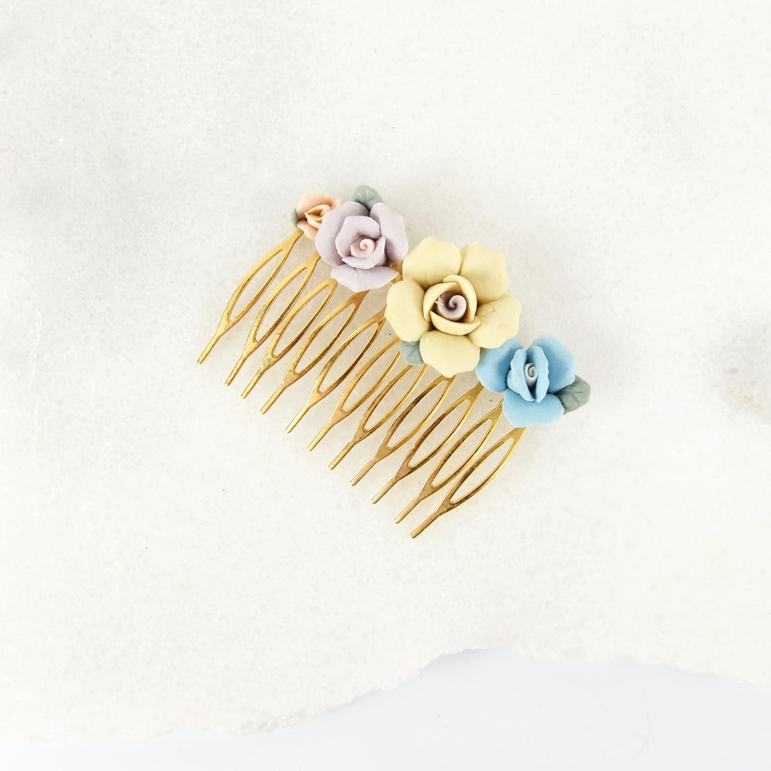 Vintage Gold Hair Lot 7 Pc Barrettes Hair Comb Rose Enamel Flower 80sRetro Vintage 1950s Gold Metal Rose Hair Comb — Vintage Hair  main image 2