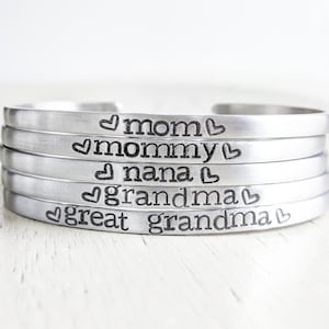 Custom Mom Bracelet, Gift for Mom, Name Bracelet, Personalized Mothers Jewelry, Mothers Day Gift, Gift for Grandma from Kids, Grandma Gift