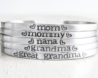 Custom Mom Bracelet, Gift for Mom, Name Bracelet, Personalized Mothers Jewelry, Mothers Day Gift, Gift for Grandma from Kids, Grandma Gift