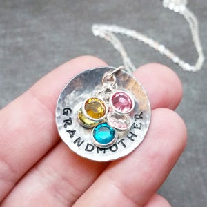 Collar de la abuela, piedras de nacimiento de los nietos, regalo para la abuela, collar de la piedra de nacimiento, collar de la abuela, piedras de nacimiento de Swarovski, día de las madres