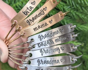 Nameplate Bangle Bracelet - Grandma, Mom, Mommy, Nana, Great Grandma, Name Jewelry