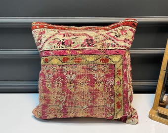 Vintage Pink Kilim Pillow Cover – Turkish Tribal Decor Cushion – Handwoven Boho Throw Pillow