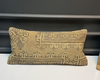 Handwoven Turkish Kilim Pillow Cover – Beige Taupe Lumbar Cushion, Boho Decor (12x24 in)