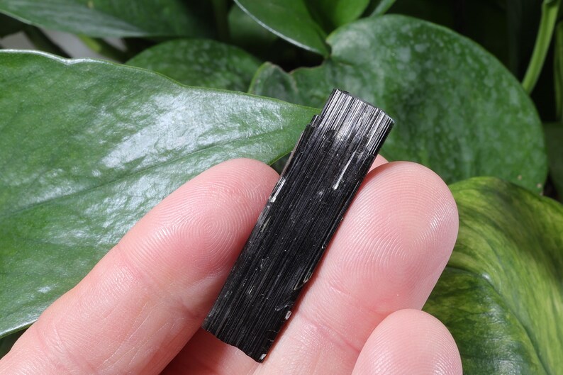 Green Cap Tourmaline Crystals, Natural Raw Stone Staknala immagine 11