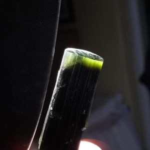 Green Cap Tourmaline Crystals, Natural Raw Stone Staknala immagine 9