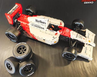 1:18 アイルトン・セナ マクラーレン ドライバーフィギュア スーツ