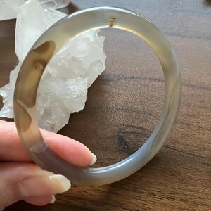 Abstract Face Agate 59mm Bangle, Forestcore Chalcedony Bracelet, Picasso Aesthetic Portrait Jewelry, Unique Mother Earth Gift her