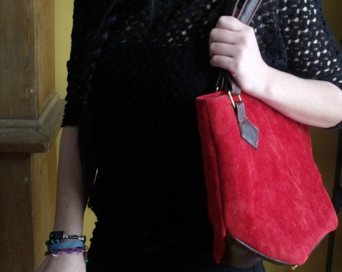 Ladies beautiful red suede tote style handbag