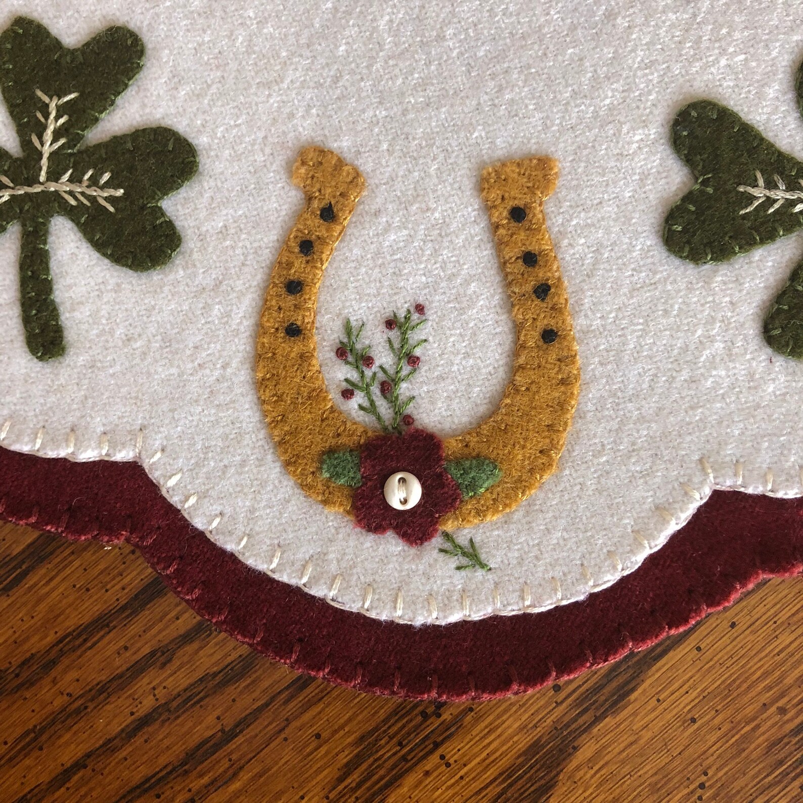 Shamrock Quilted Round Mat GFTONT6668 main image 0