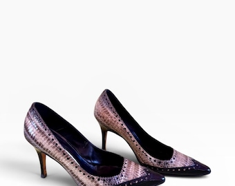 Manolo Blahnik-slangenleren broguepompen: zwarte lakleren naaldhak met naaldhak