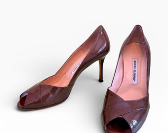 Vintage Manolo Blahnik cognac lakleren peep-toe pumps – Carrie Bradshaw-stijl