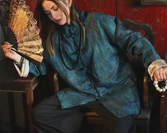 Elegant Women’s Tang-Style Jacket – Vintage Chinese Silk Satin Top with Frog Closures