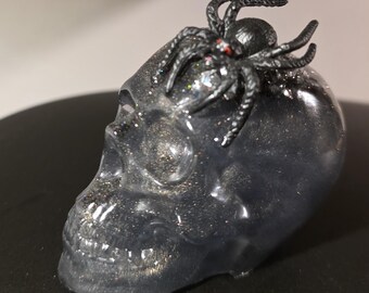 Skull/spider