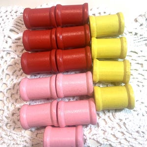 15 Painted Small Craft Wooden Spools ~ Can Be Repainted ~ 1-1/8&quot; Tall x 3/4&quot; or 7/8&quot; Diameter