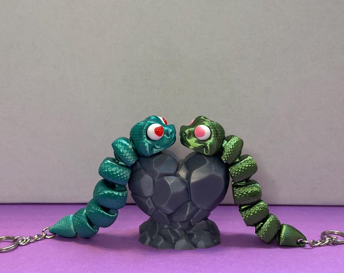 Magnetized Snake Couple Keychain Set | 3D Printed with Heart Stand