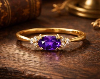 Anillo de compromiso ovalado de amatista, anillo delicado de oro, anillo de piedra natal de febrero, anillo minimalista con detalles de diamantes, regalo de promesa para ella.