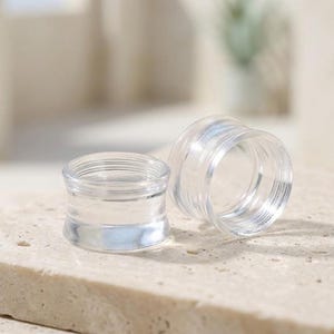 Plugues de quartzo transparente, plugs de vidro minimalistas, alargadores transparentes com encaixe em sela, joias para orelhas alargadas, acessório para piercing corporal.