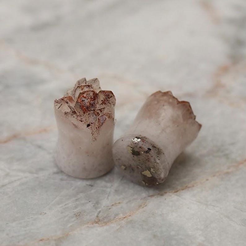 Natural Red Agate Cluster Ear Plugs,Raw Crystal Ear Gauges,Fluorite Body Jewelry,Organic Stone Ear Tunnels, Double Flare Stone Gauge image 4