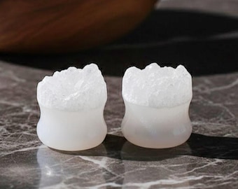 Natural White Agate  Ear Plugs Gauges, Raw Crystal Cluster Flesh Tunnels, Double Flare Stone Plugs, Unique Body Jewelry
