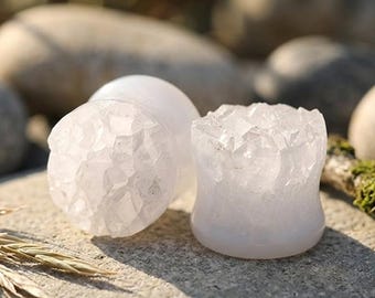 Natural White Agate  Ear Plugs Gauges, Raw Crystal Cluster Flesh Tunnels, Double Flare Stone Plugs, Unique Body Jewelry