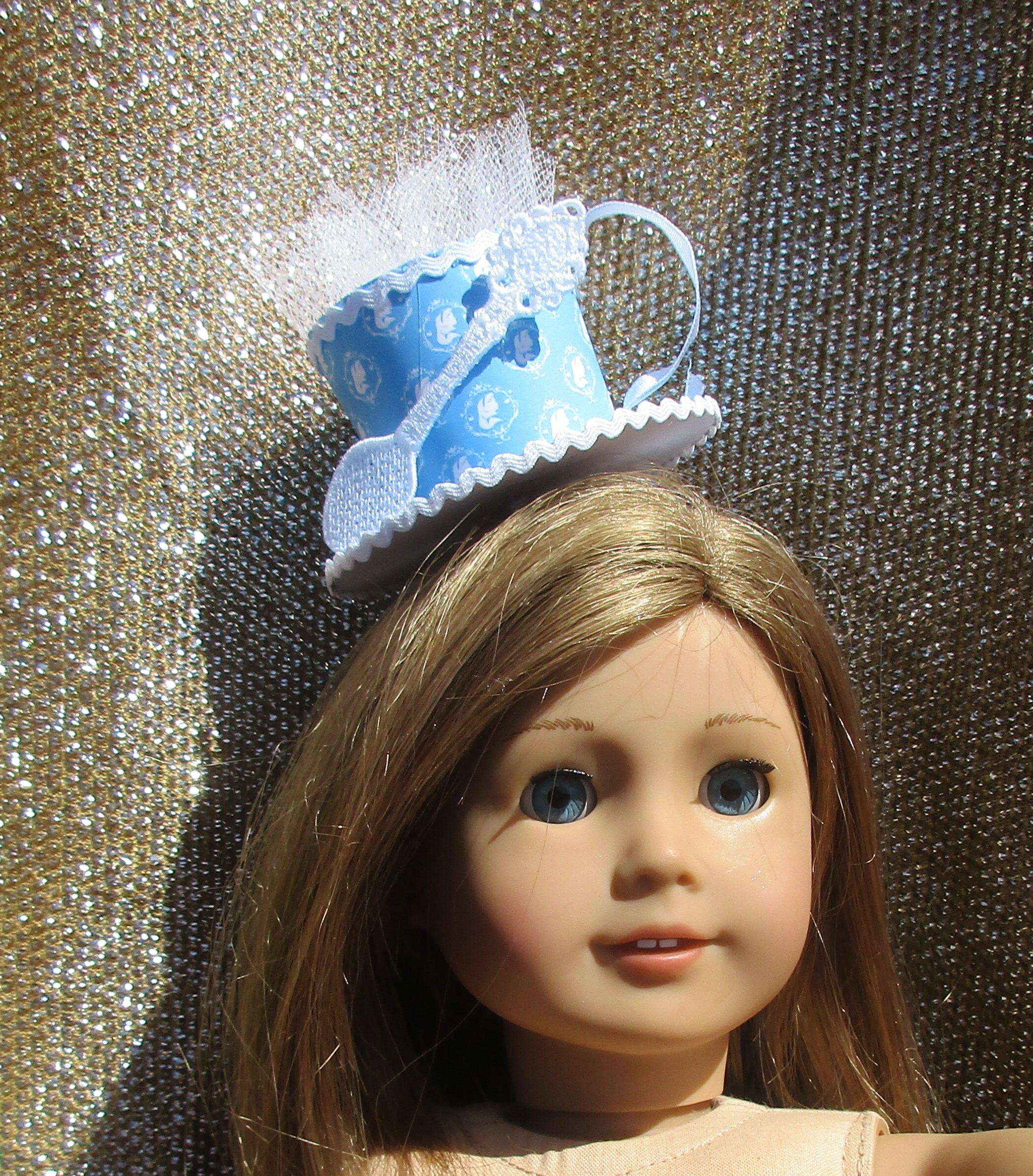 Totally Alice Teacup Hoofdband Mini Fascinator Party Hat Trouwen Accessoires Haaraccessoires Fascinators & Minihoedjes 