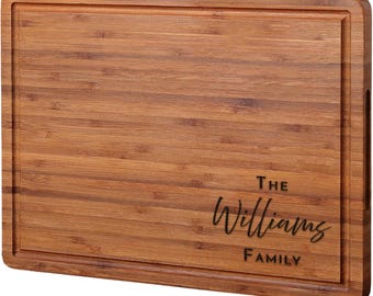 Personalisiertes Bambus Schneidebrett mit Monogramm und Namen - Gravur Charcuterie Brett, Hochzeitsgeschenk, Einweihungsgeschenk