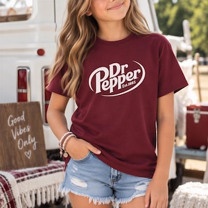 Youth Dr Pepper Retro Logo Tee, Vintage Soda Graphic Top (Kids Apparel)