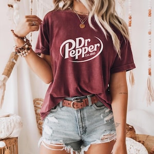 Vintage Dr Pepper T-Shirt - Retro Soda Fan Apparel