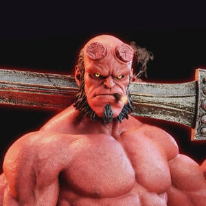 Puede incluir: Una figura de piel roja con cuernos, perilla y ojos amarillos brillantes, sosteniendo una gran espada. La figura está fumando un cigarro. La imagen es un primer plano de la parte superior del cuerpo del personaje, con un fondo oscuro.