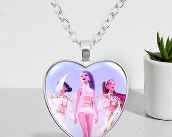 Collar HuntrX Heart Kpop hecho a mano, colgante de anime Demon Hunters, collar de cosplay de Rumi Saga, cadena de clavícula de fantasía oscura, regalo de fan