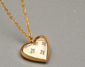 Collar de corazón estrellado de circón, colgante de acero inoxidable Stargirl, joyería de corazón de estrella brillante, dije de amor con brillo celestial, regalo para tu alma gemela.