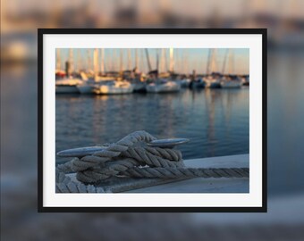 Tie or freedom -- Cleat knot with sailing boats in a harbour [Pornichet, France]