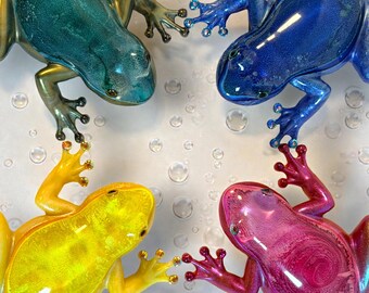 Droplet Texture Frog Sculptures