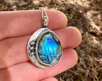 Labradorite Pendent Necklace