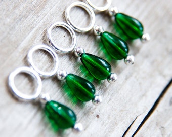 Green Stitch Markers, Glass Knitting Markers, Snag Free, Teardrop, Snagless Set of 5