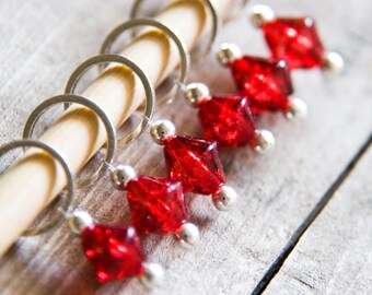 Snag Free Stitch Markers in Red Glass, Set of 6, Bright Cherry Red, Crackle Glass