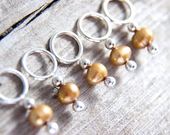 Pearl Stitch Markers // Pearl Knitting Markers // Snag Free // Set of 5