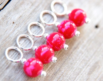 Hot Pink Knitting Markers, Snag Free Stitch Markers, Round Speckled Glass, Set of 5