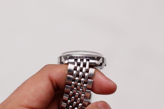 Serviced 1968 Seiko Automatic Silver Sunburst Men… - image 7