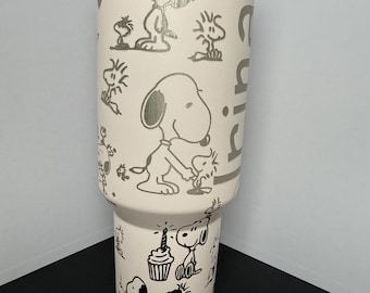 Bicchiere Stanley da 40 oz con incisione laser personalizzata a tema cane Snoopy